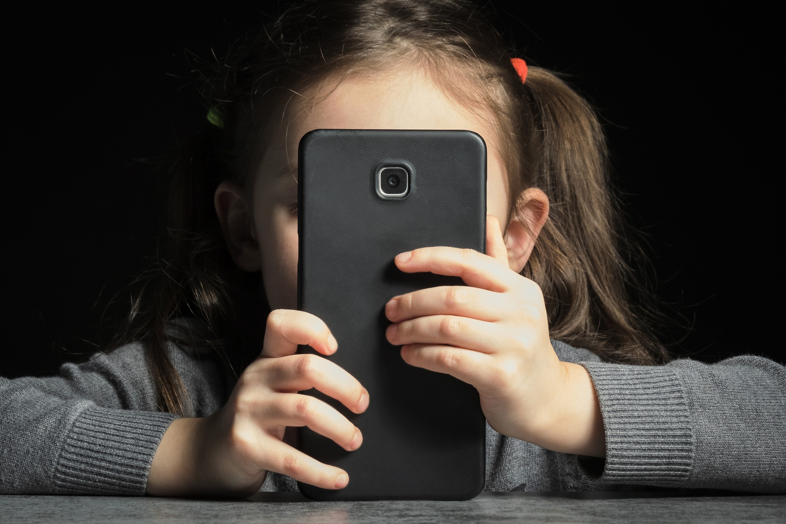 Denmark proposes banning social media for kids under 15 - ABC News