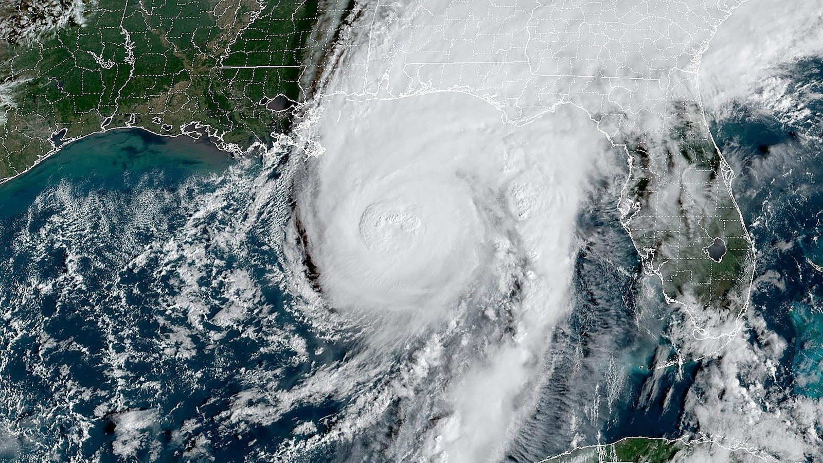 Hurricane Isaias has strengthened to a category 3 storm with 120 mph winds and is expected to make landfall along Florida’s Panhandle as a “high-end category 2” Friday evening. ABC News meteorologist Kenton Gewecke has the latest. ▻