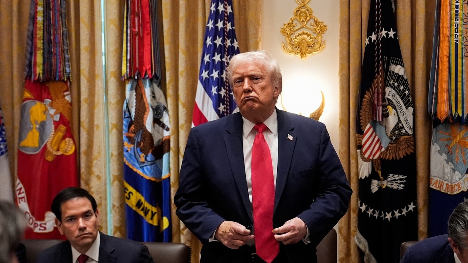 Trump describes Somali immigrants as 'garbage' amid feud with Minnesota politicians