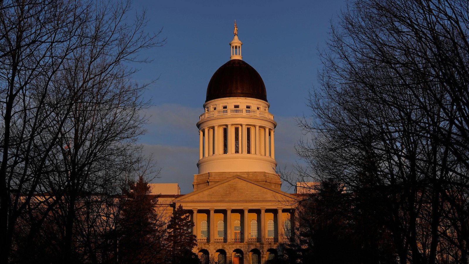  Sweeping gun legislation approved by Maine lawmakers after mass shooting