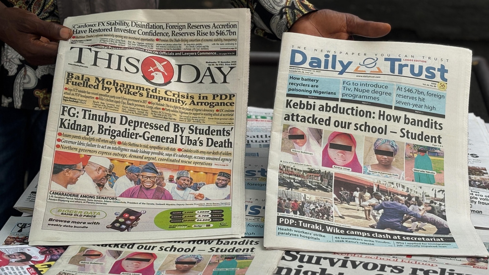 Президентът на Нигерия казва че властите засилват усилията за спасяването