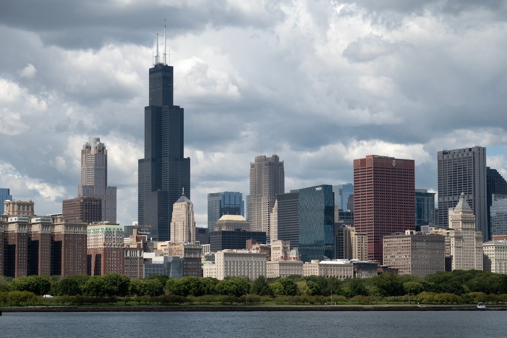 PHOTO: Detectives are investigating a drive-by shooting in Chicago's Humboldt Park neighborhood on Sunday, July 26, 2026, that left six people wounded, according to police.