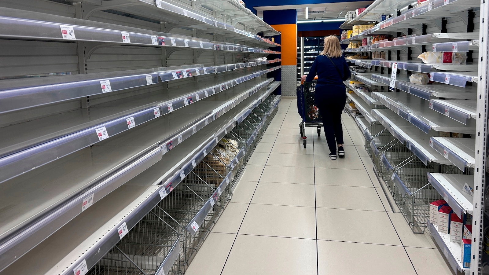 Trucker protest leaves supermarket shelves and gas pumps empty in southern Italy