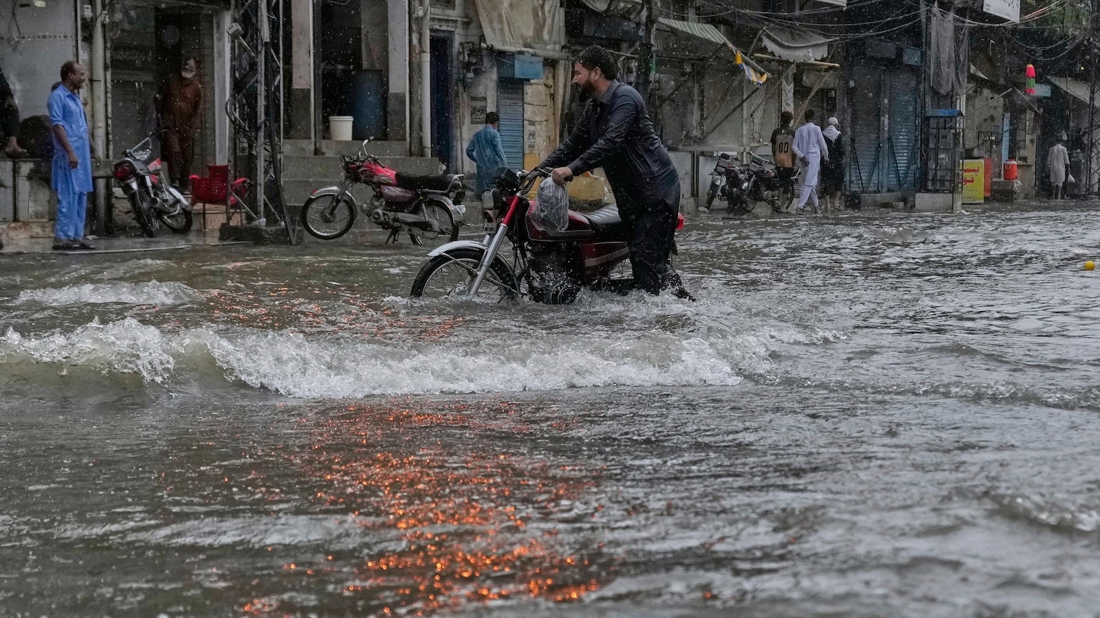 Monsoon Rains Kill 63, Injure 290 Across Pakistan