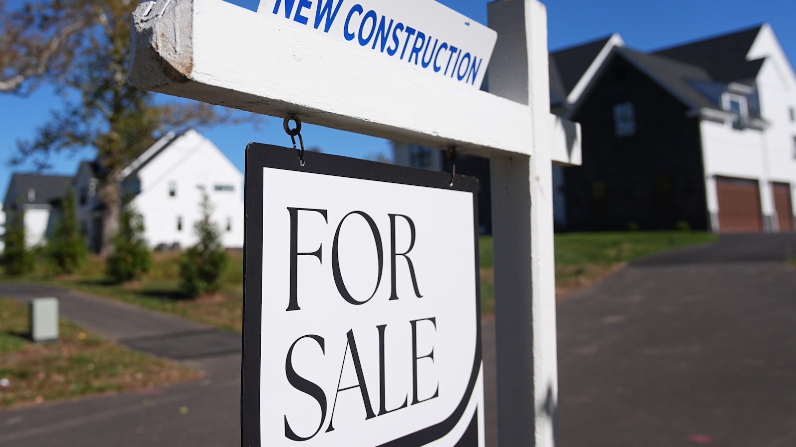 US existing homes fall 1.7% in July as record prices, high mortgage rates stifle would be-buyers