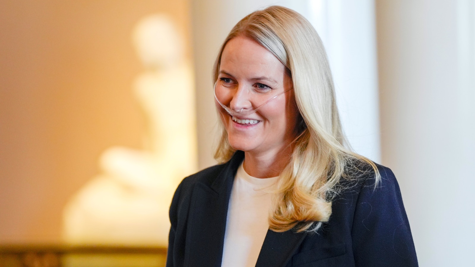 Princesa herdeira da Noruega, Mette Marit, incluída na lista de transplante de pulmão
