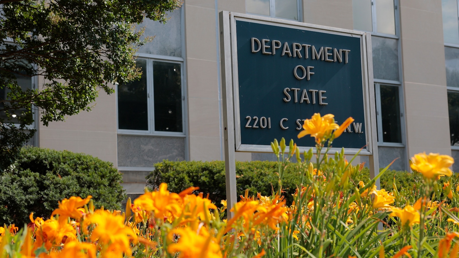 More than 1,300 State Department employees to receive layoff notifications