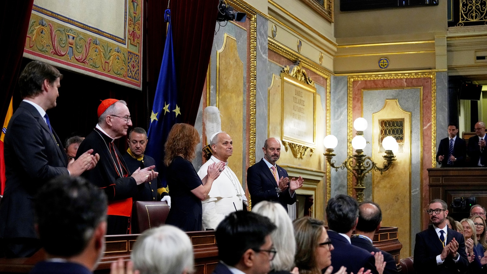 In first papal speech to Spanish parliament, pope demands respect for migrants