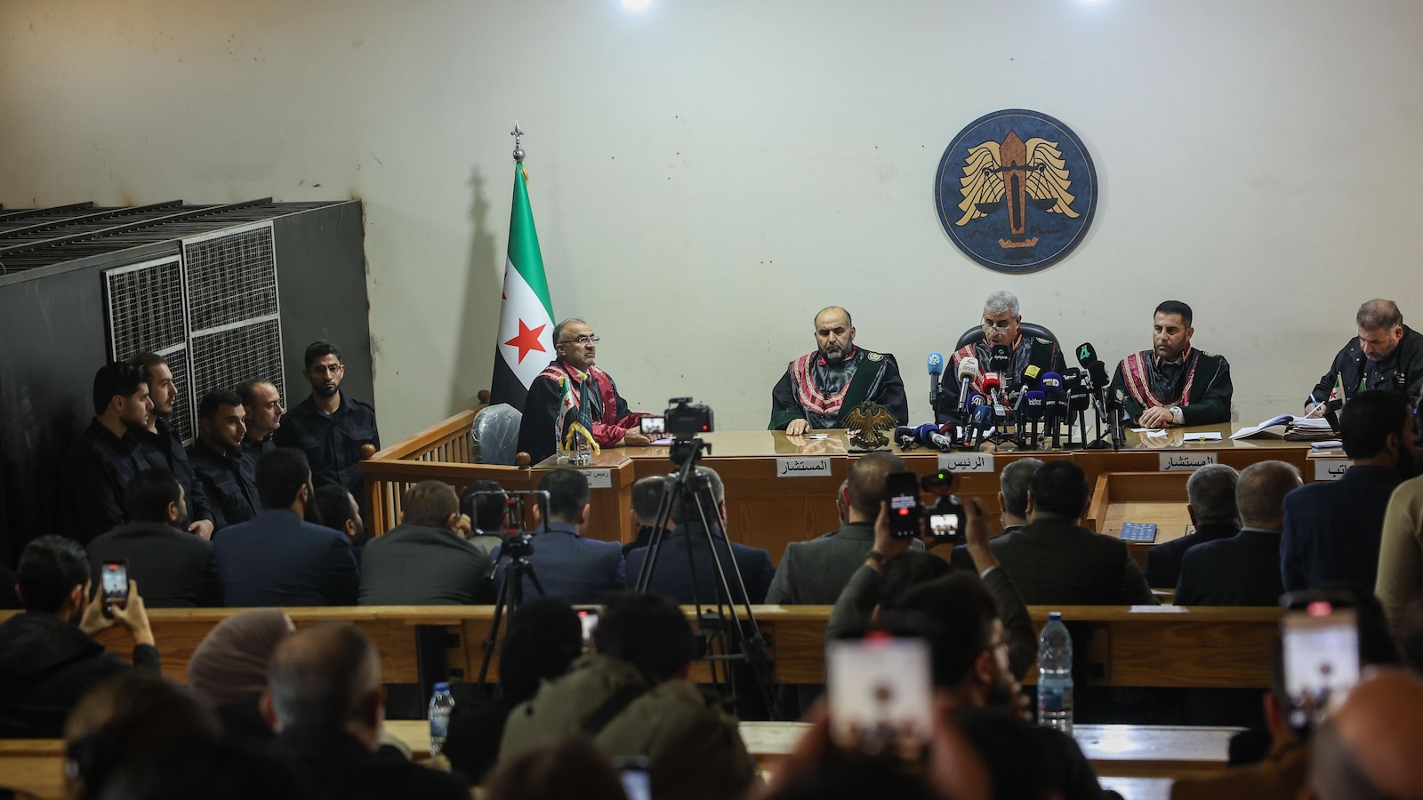 سوريا تطلق أول محاكمة علنية بشأن العنف الساحلي المميت