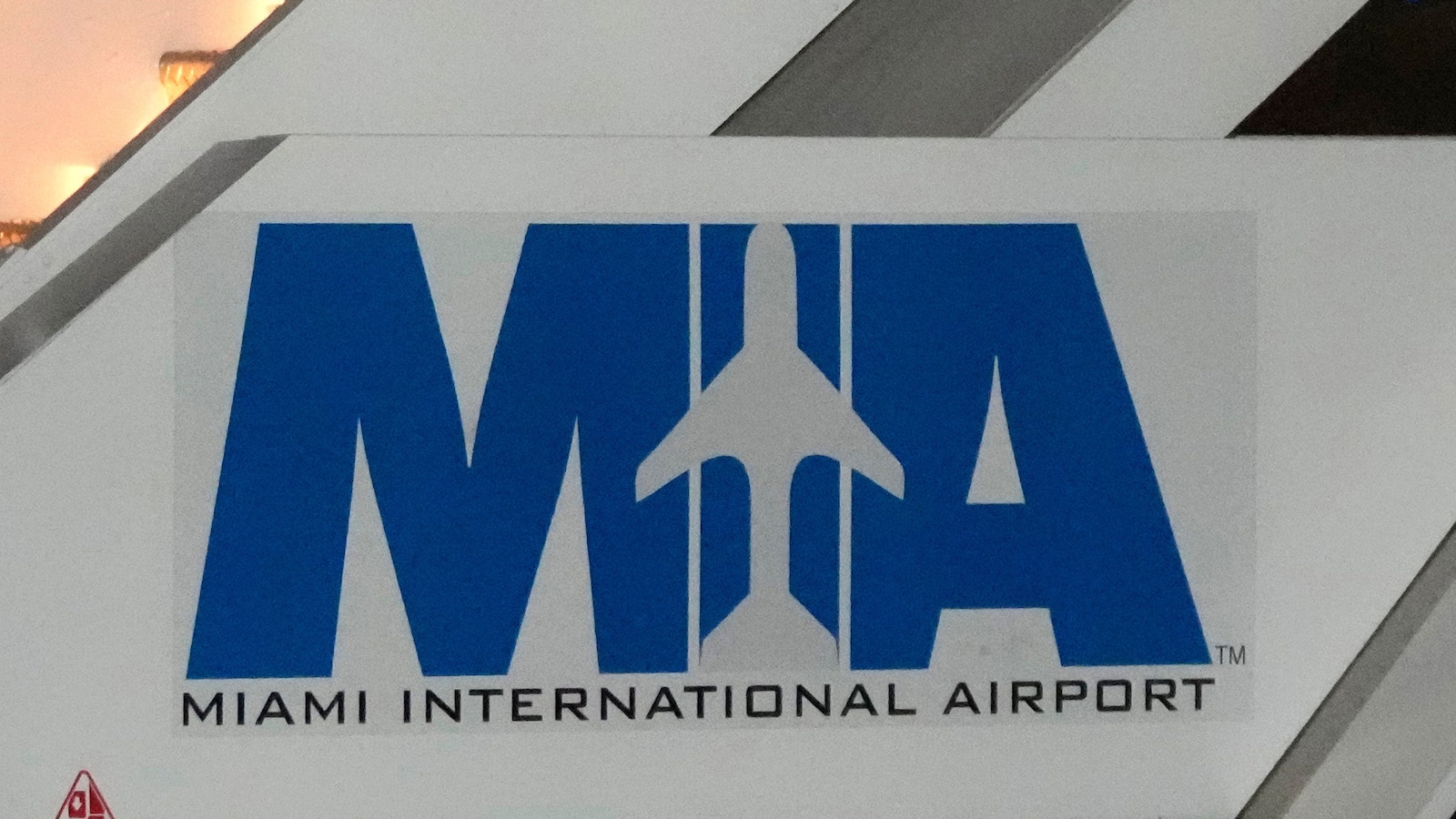  Severe turbulence injures 9 aboard Avianca flight, forcing emergency landing in Miami