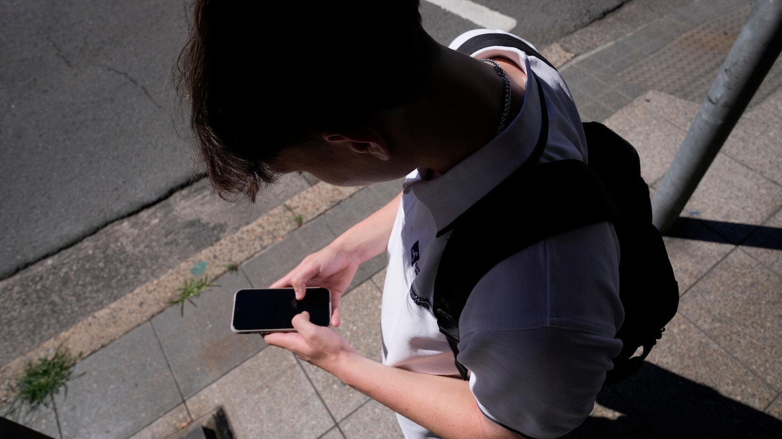 Австралийското правителство казва че на деца под 16 години ще