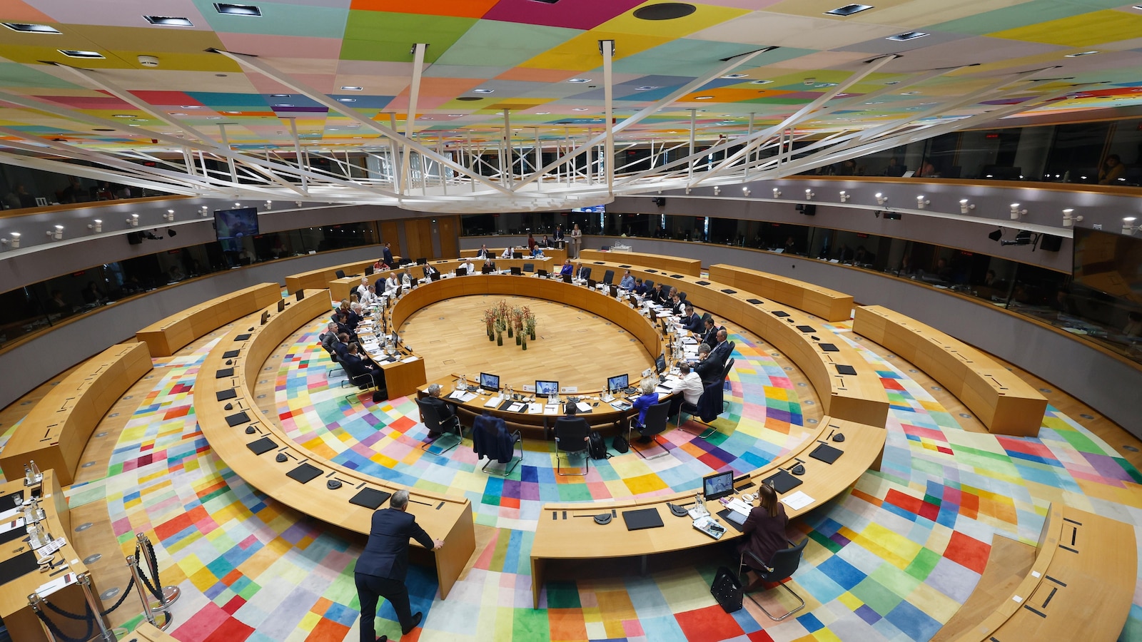 Orbán's top opponent says Hungary's alleged Russian backchannel 'treason' to be investigated