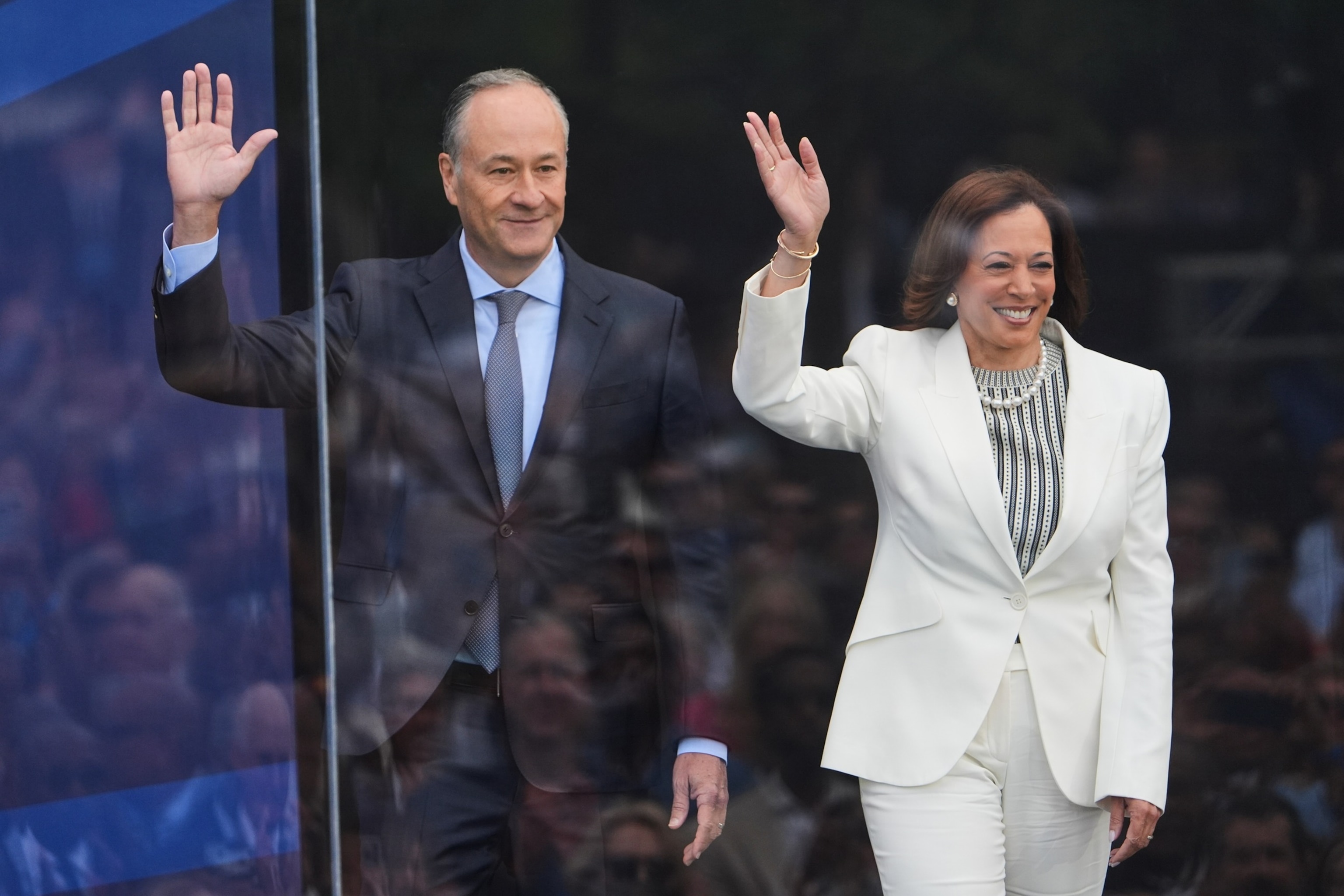 PHOTO: Kamala Harris,Doug Emhoff