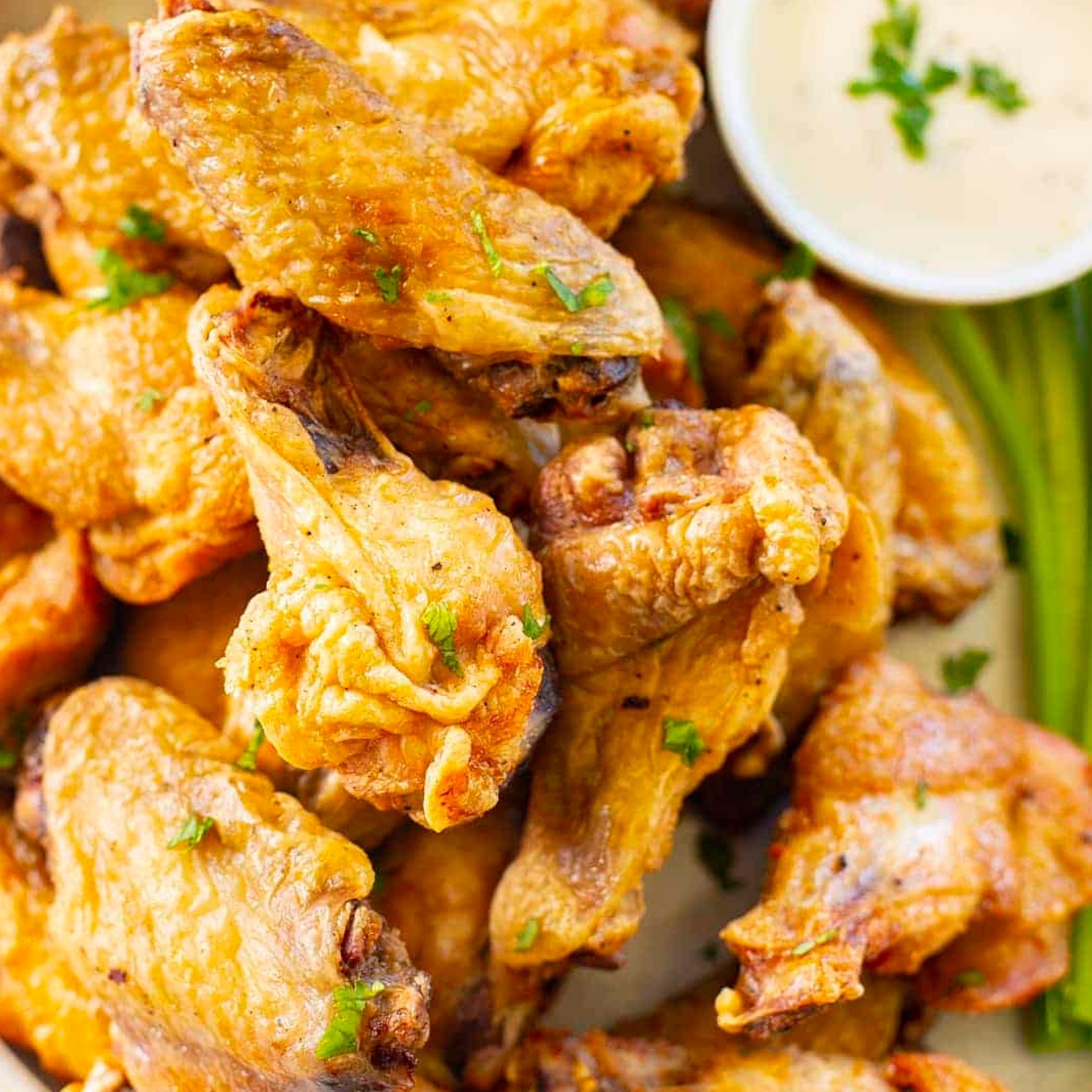 PHOTO: Air fried crispy chicken wings.