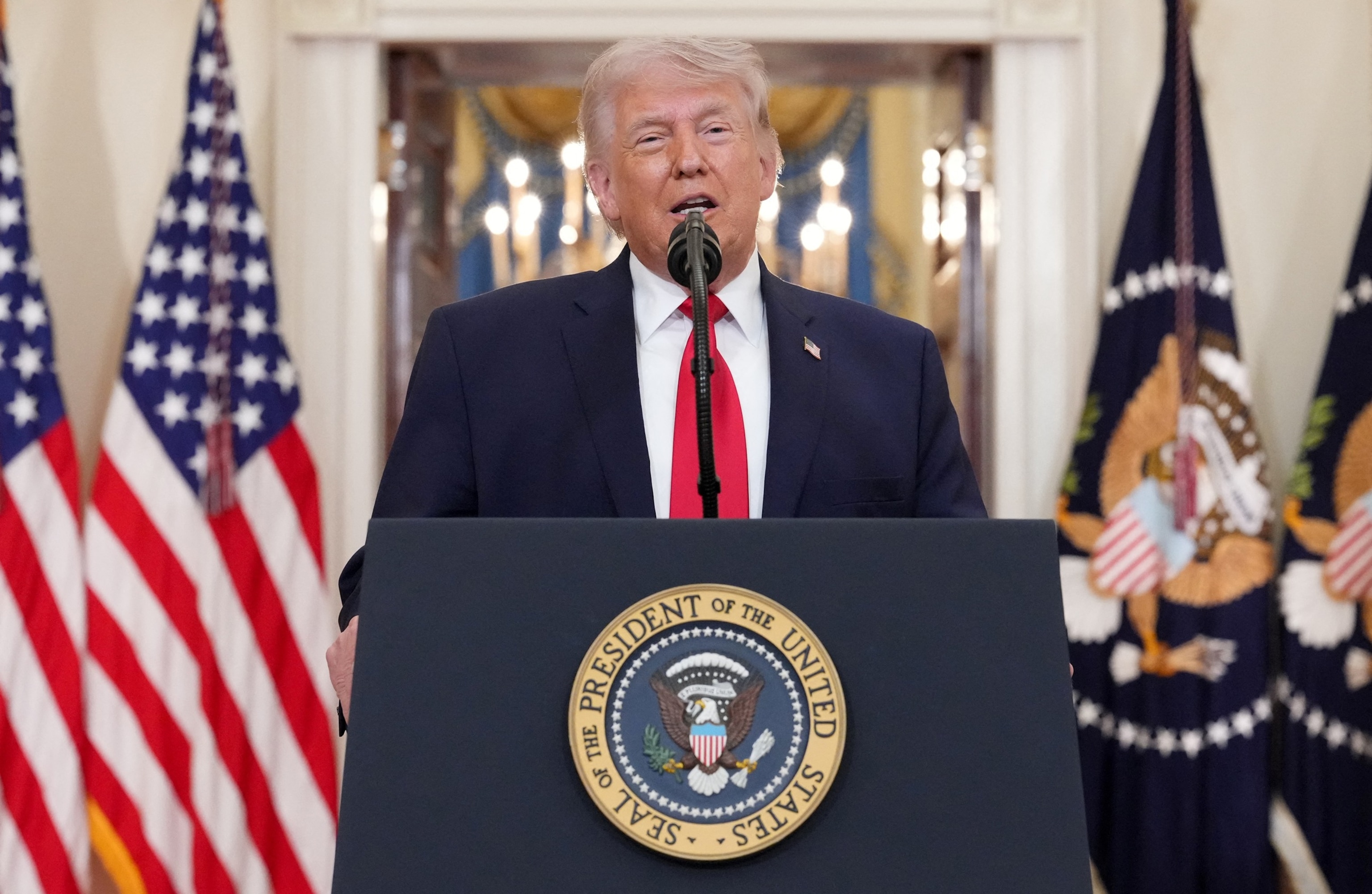 ट्रंप ने देश को बताया कि ईरान अब कोई खतरा नहीं है