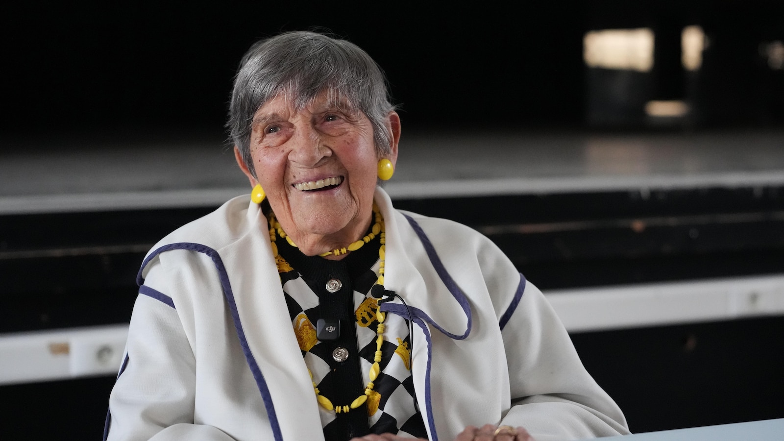 بمساعدة سبيلبرغ، يصبح أحد الناجين من أوشفيتز يبلغ من العمر 101 عامًا مقاتلًا قويًا ضد الكراهية.