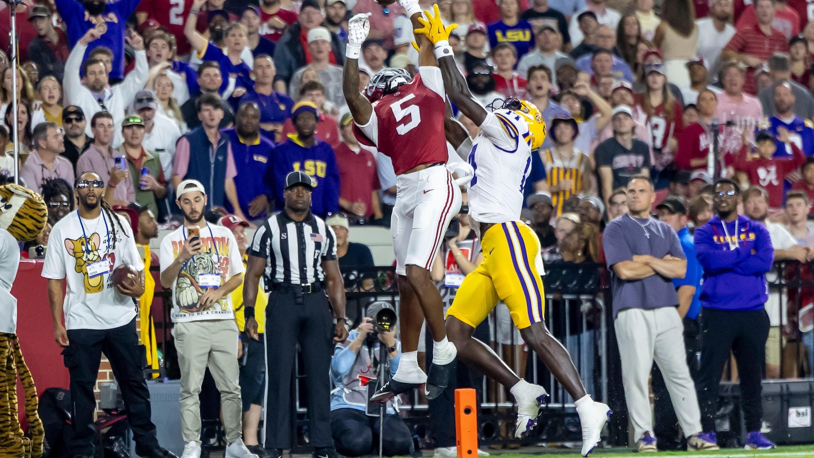 Stifling defense gives No. 4 Alabama its 8th straight win, 20-9 over LSU