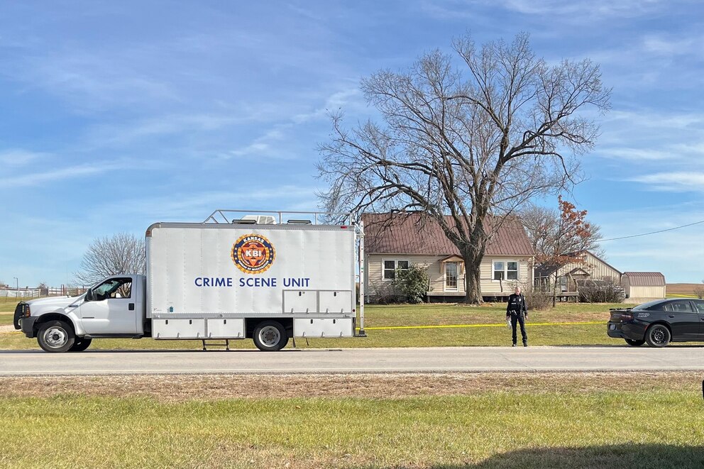 PHOTO: Kansas Shooting