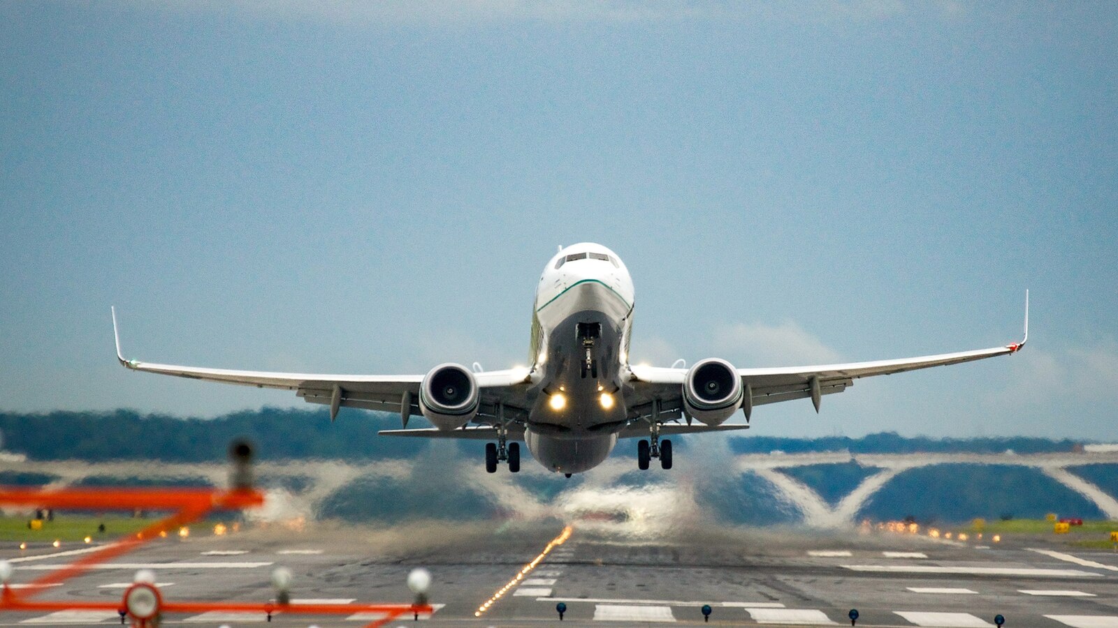 How to save on last-minute spring break travel - ABC News