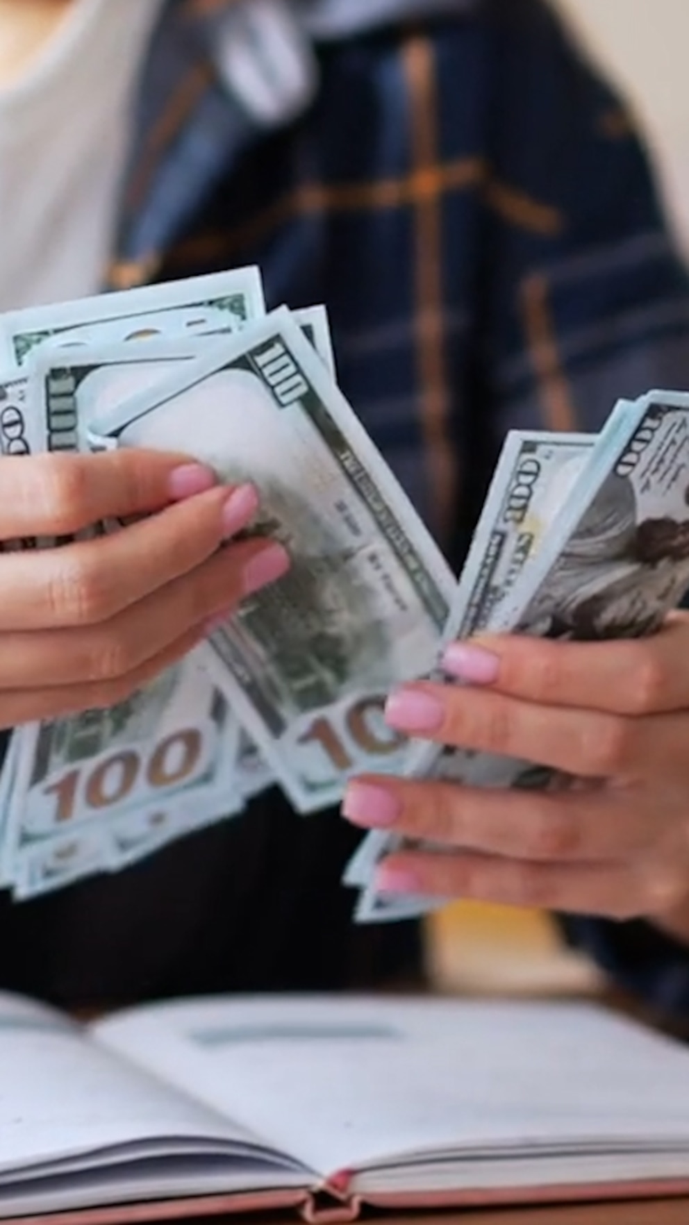 Video Should you discuss your salary with friends and coworkers? This