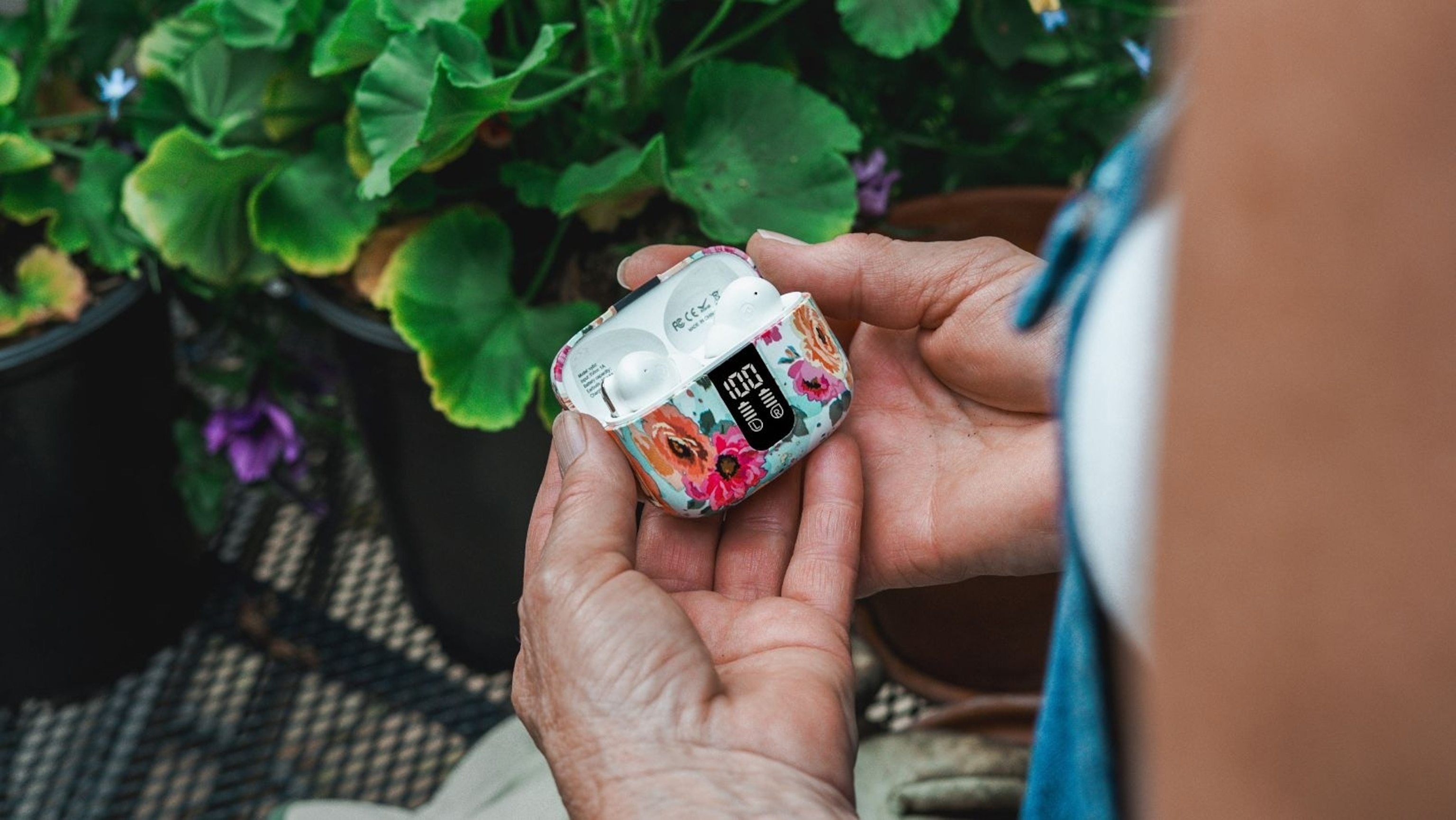 Vybz: Wireless Earbuds