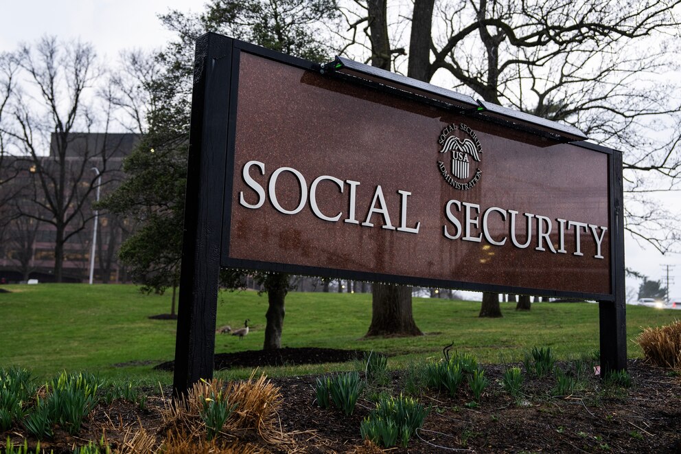PHOTO: Social Security Sign