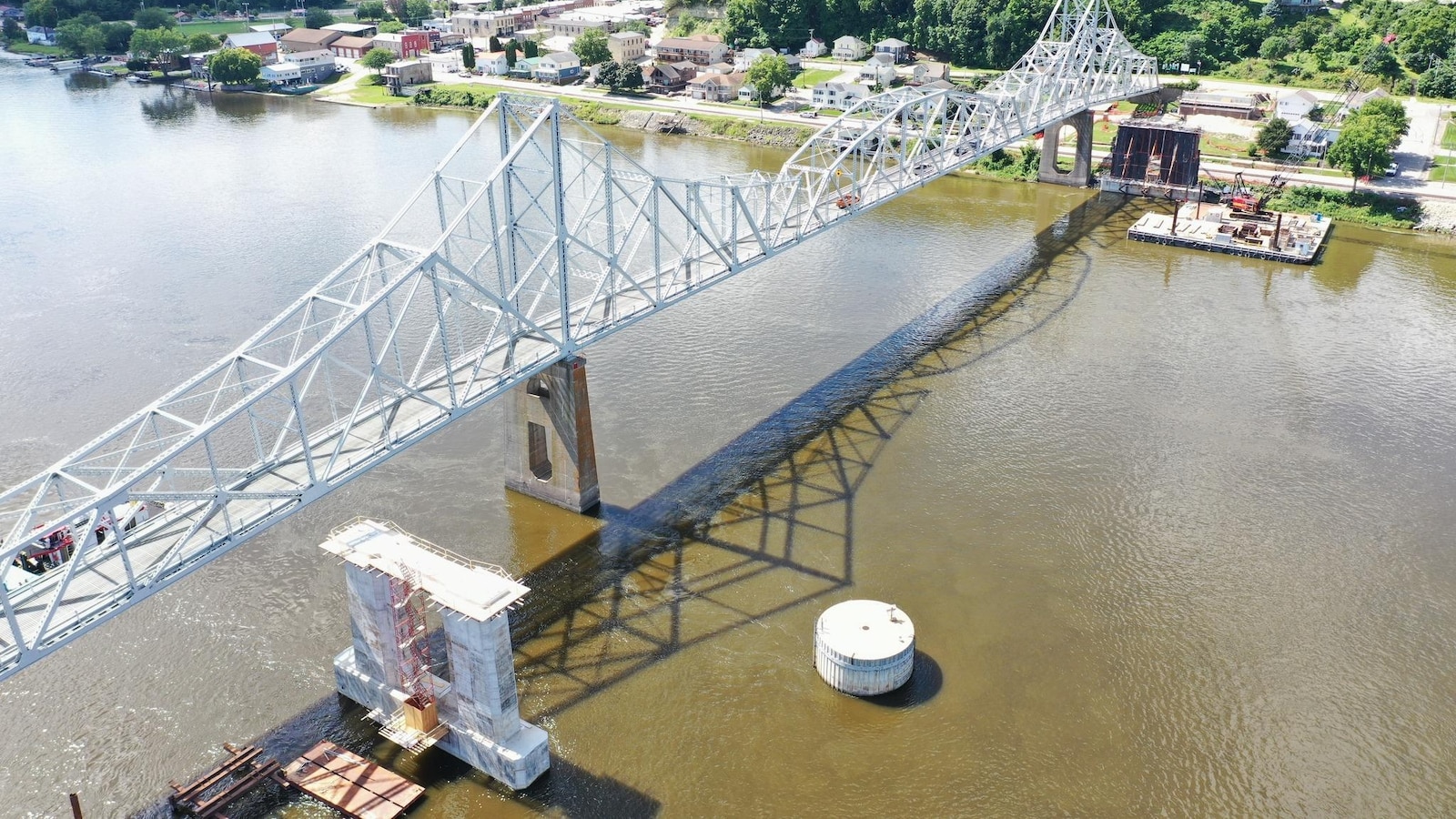 Implosion will take down a nearly century-old Mississippi River bridge