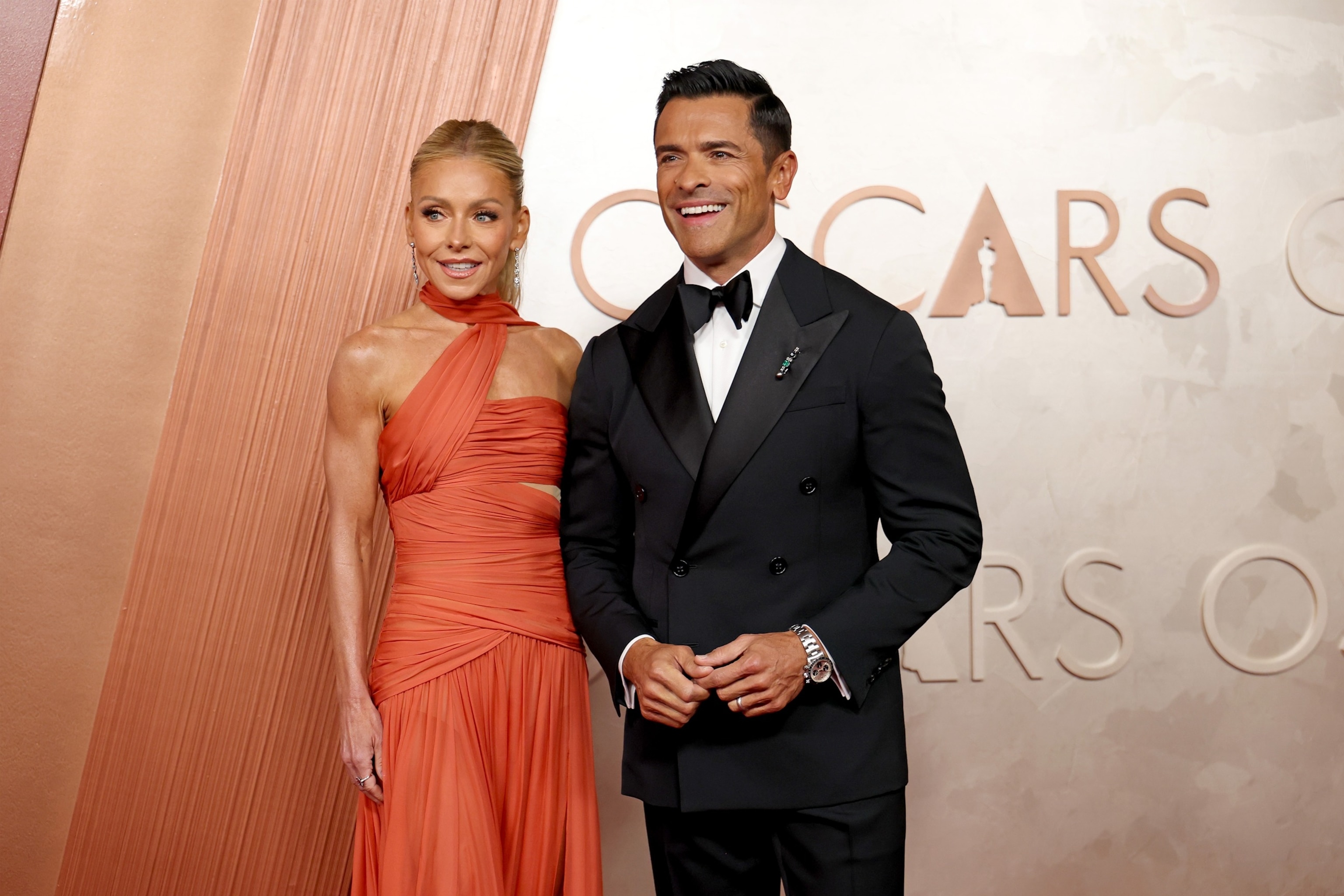 PHOTO: 97th Annual Oscars - Arrivals