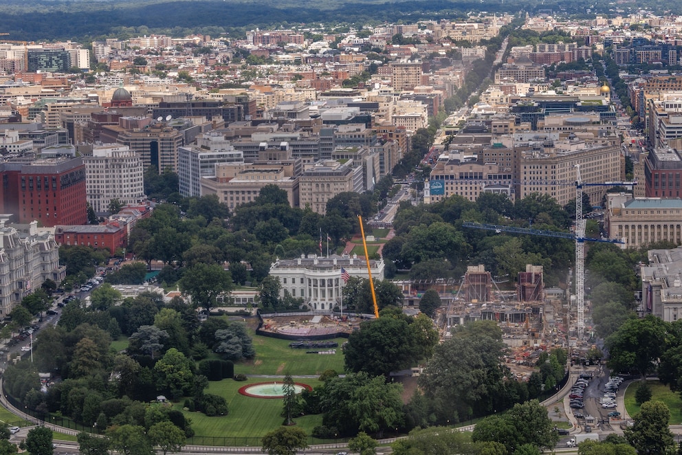 PHOTO: White House Construction