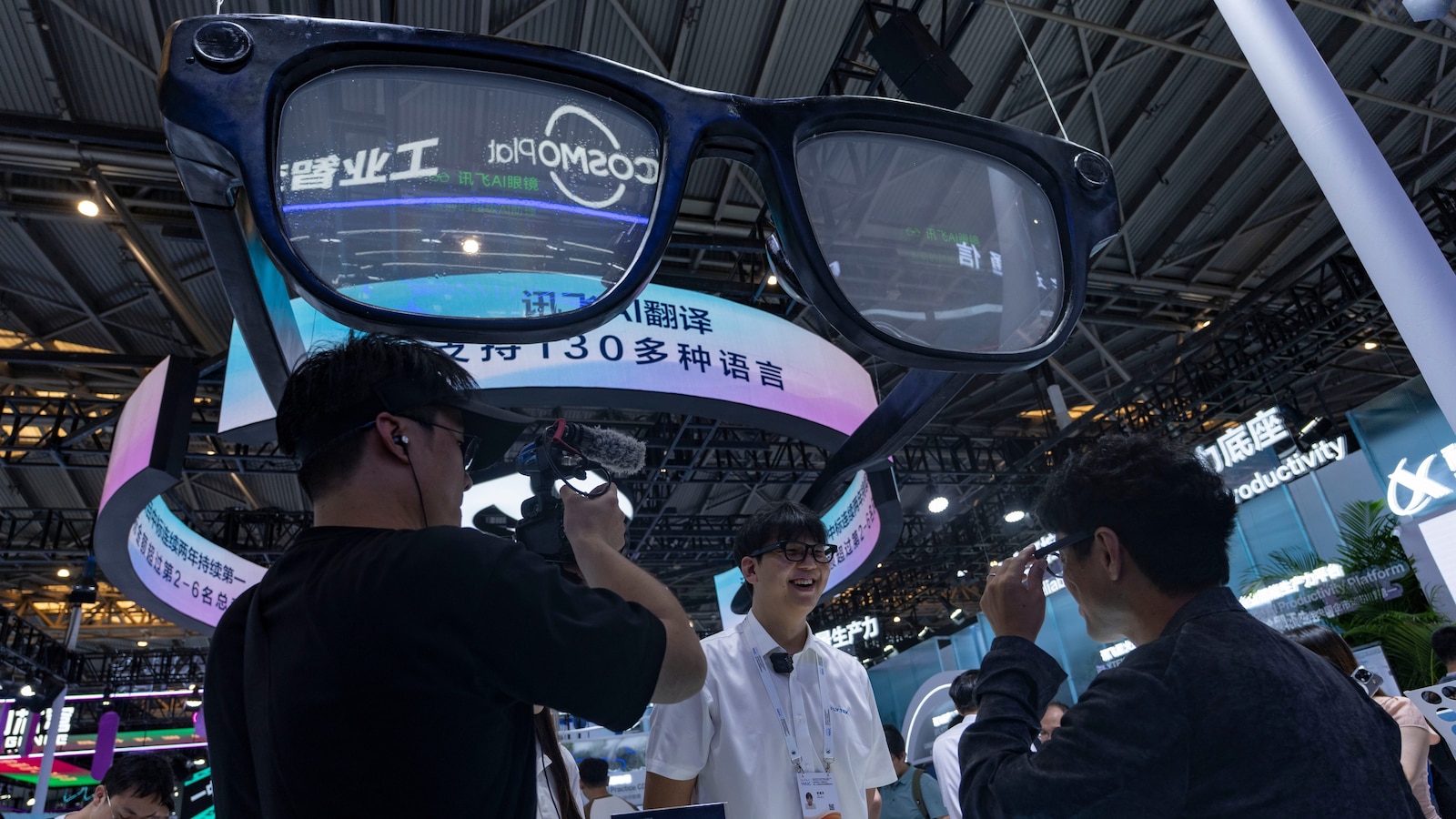 Shanghai science forum photos show China's AI, robotics advances in rivalry with US