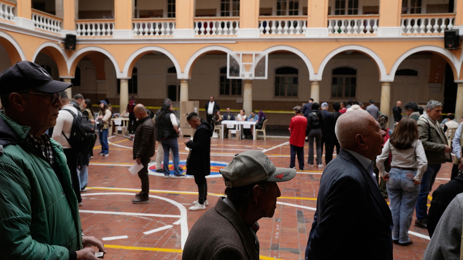 Colombia's presidential election pits outgoing leader's ally against pro-Trump candidates