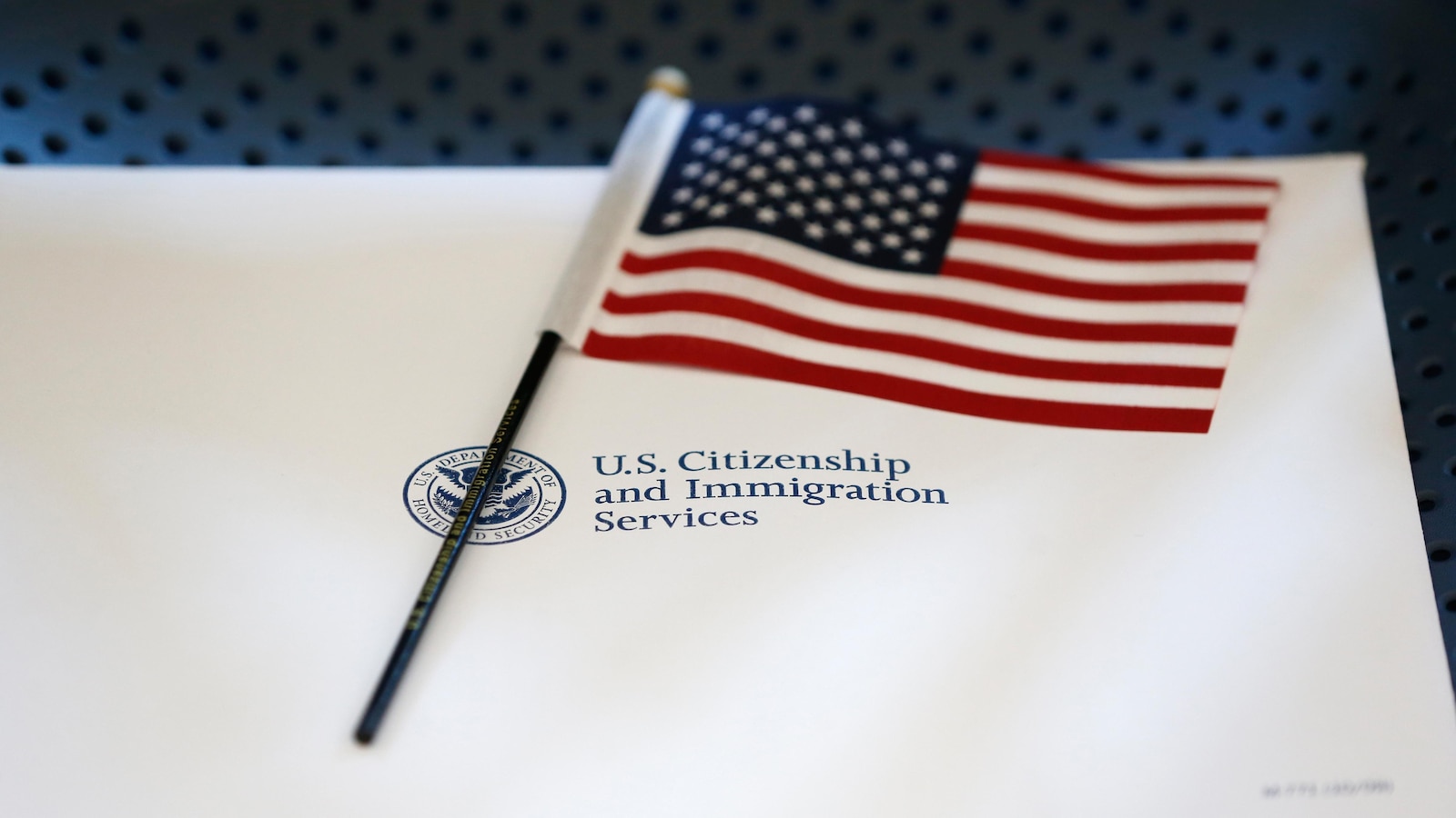 Government ordered to resume deportation protection program for vulnerable immigrant youth