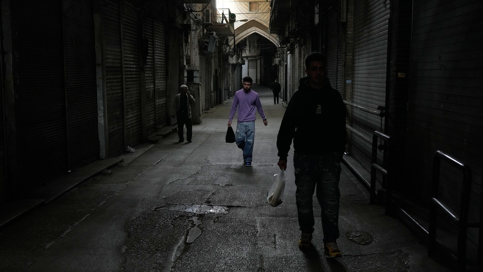 Families in Iran struggle with school closures even as the airstrikes have stopped