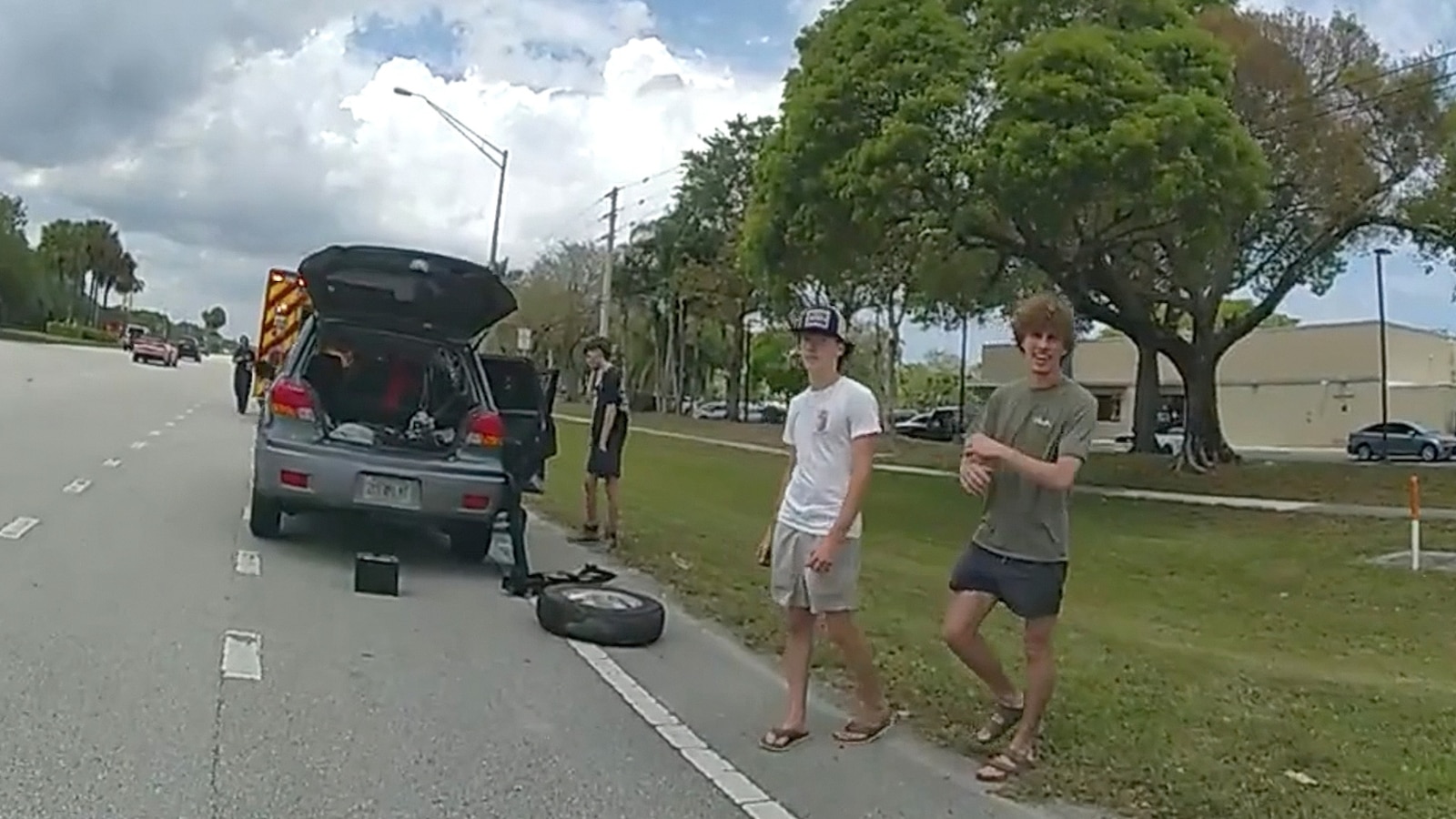 Man having a heart attack on the side of the road saved by 3 teens