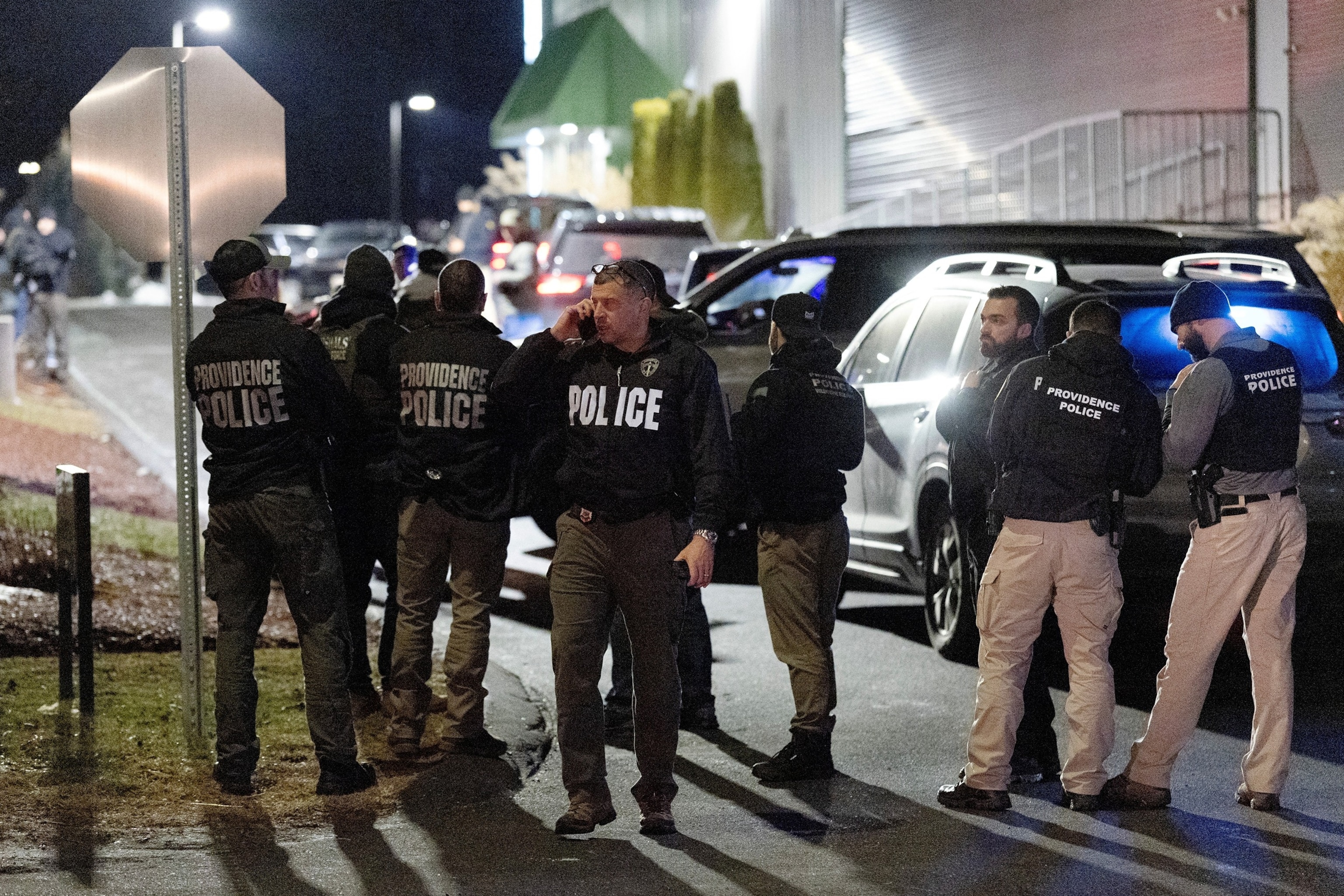 PHOTO: Manhunt for Brown University shooter continues in Salem