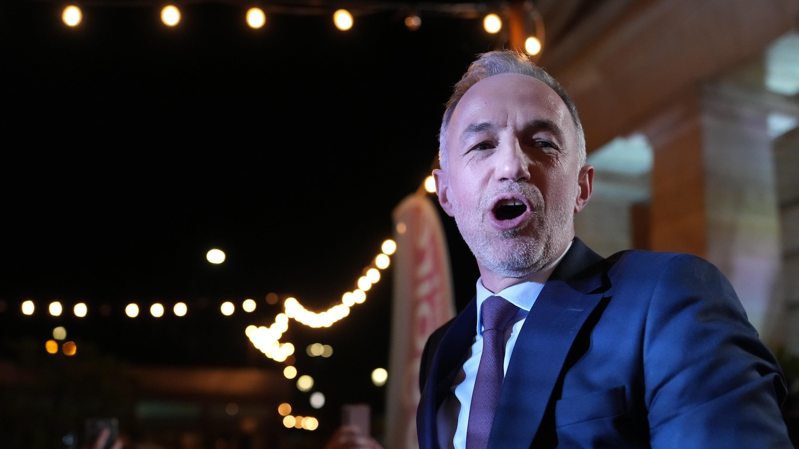 Emmanuel Grégoire se convierte en el nuevo alcalde de París