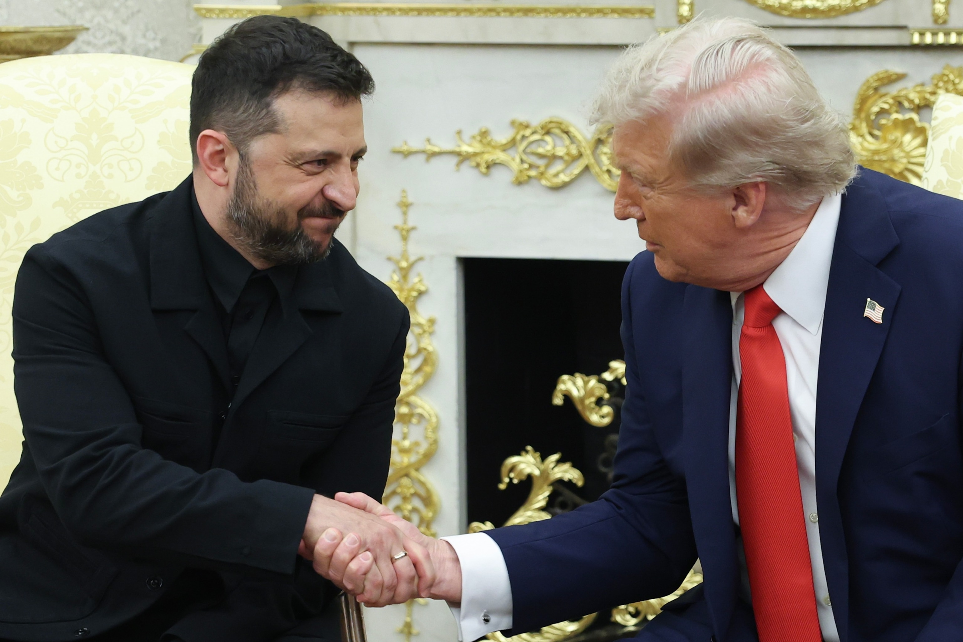 Ο Ουκρανός πρόεδρος Ζελένσκι λέει ότι μίλησε με τον Πρόεδρο Τραμπ