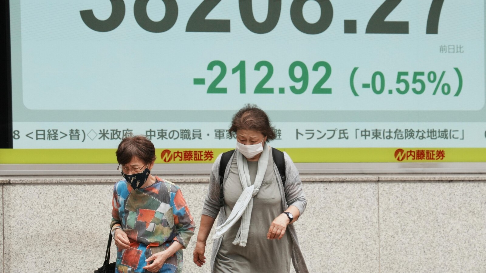 Asian shares are mixed as markets shrug at latest China-US trade deal  abcnews.go.com