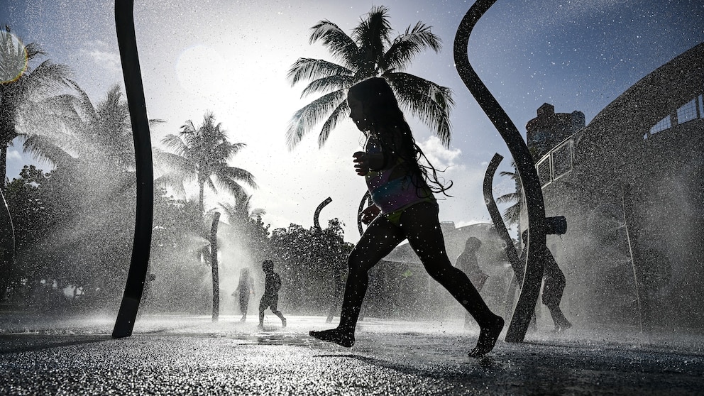 Heat Dome Intensifies, Spreads Eastward