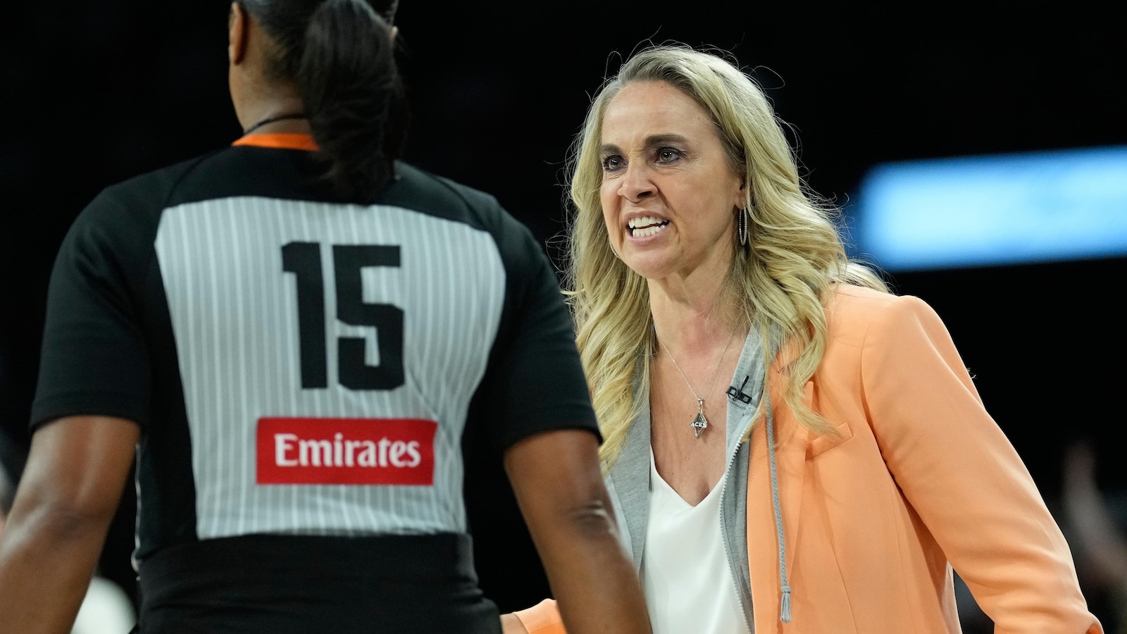 Aces coach Becky Hammon slams officiating after physical Game 2 win over Fever
