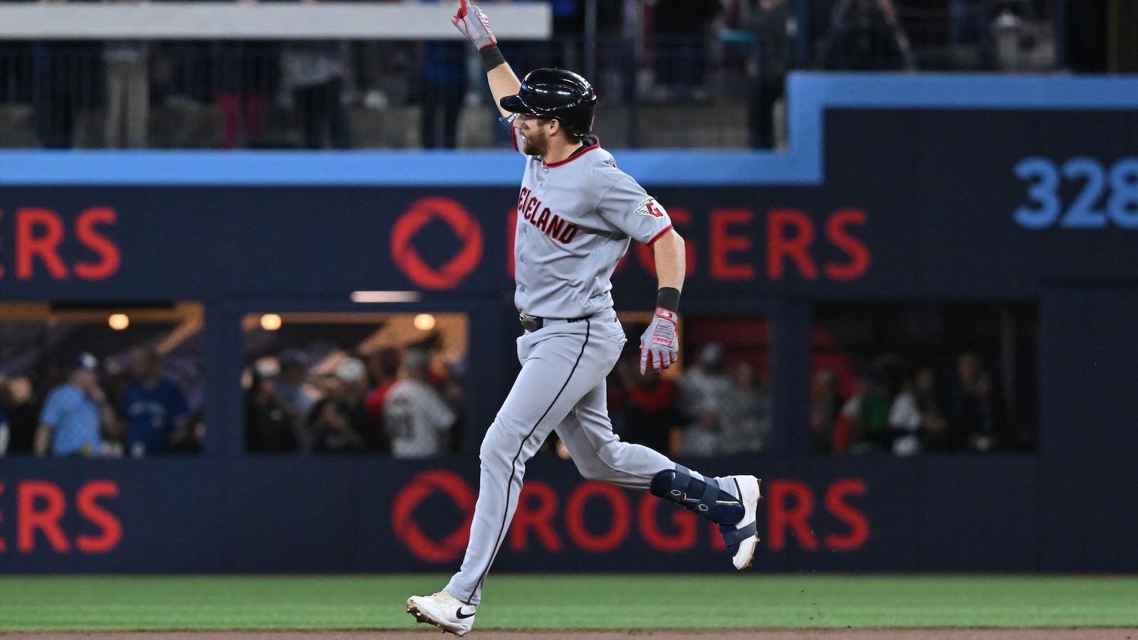 Martínez hits 2 homers as Guardians rough up Scherzer and beat Blue Jays 8-6