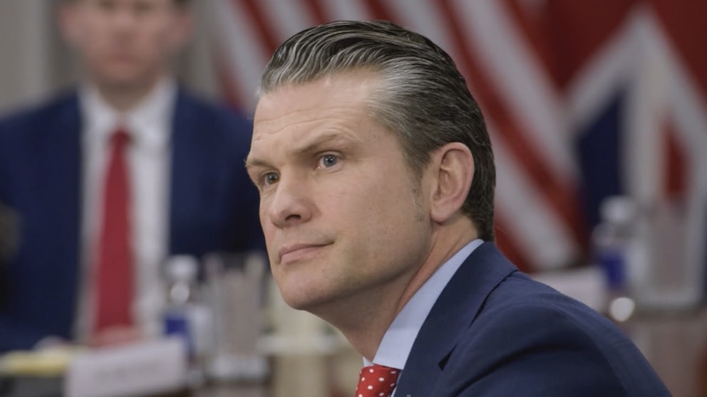 Video 2nd Signal chat shows Pete Hegseth shared strike details with ...