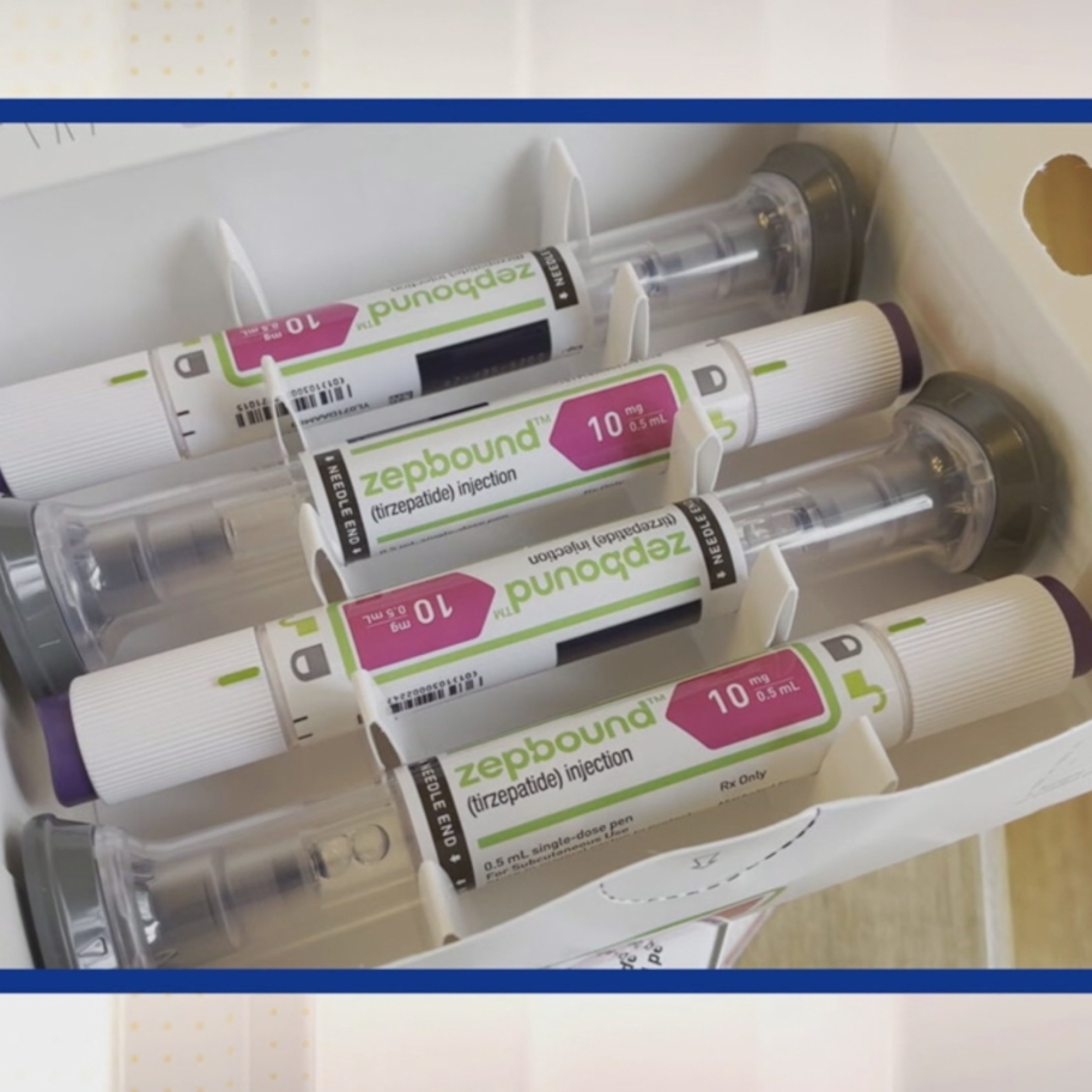 tirzepatide vs semaglutide benefits Semaglutide vs. Tirzepatide: What's the Difference? 💉 Semaglutide and  tirzepatide are powerful, FDA-approved tools for managing weight and blood  sugar — but they work a little differently, and understanding those  differences can