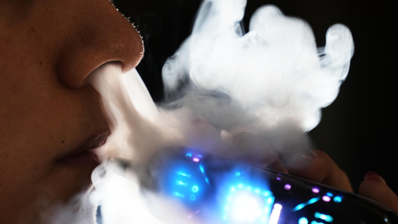 След като Мексико забранява вейповете, картелите затягат хватката си върху процъфтяващия пазар