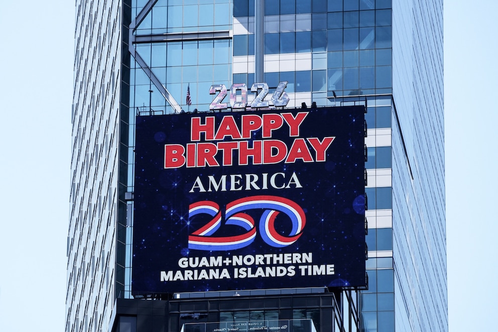 PHOTO: A screen displays "Happy Birthday America 250" after a ball drop marking the stroke of midnight in Guam and the Northern Mariana Islands, in New York, July 3, 2026.