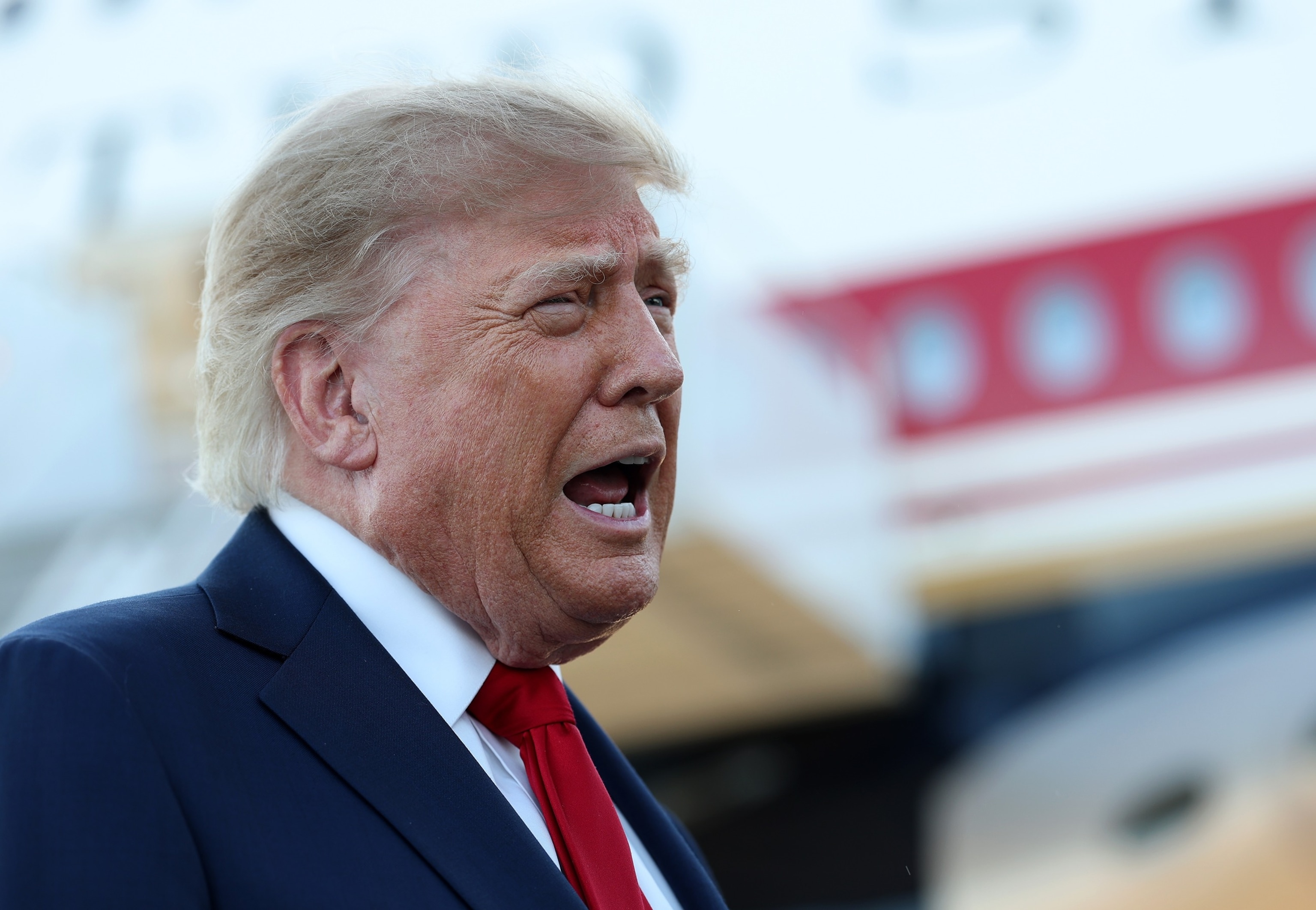 Trump says Kennedy Center could be ripped down if he doesnt get recognition