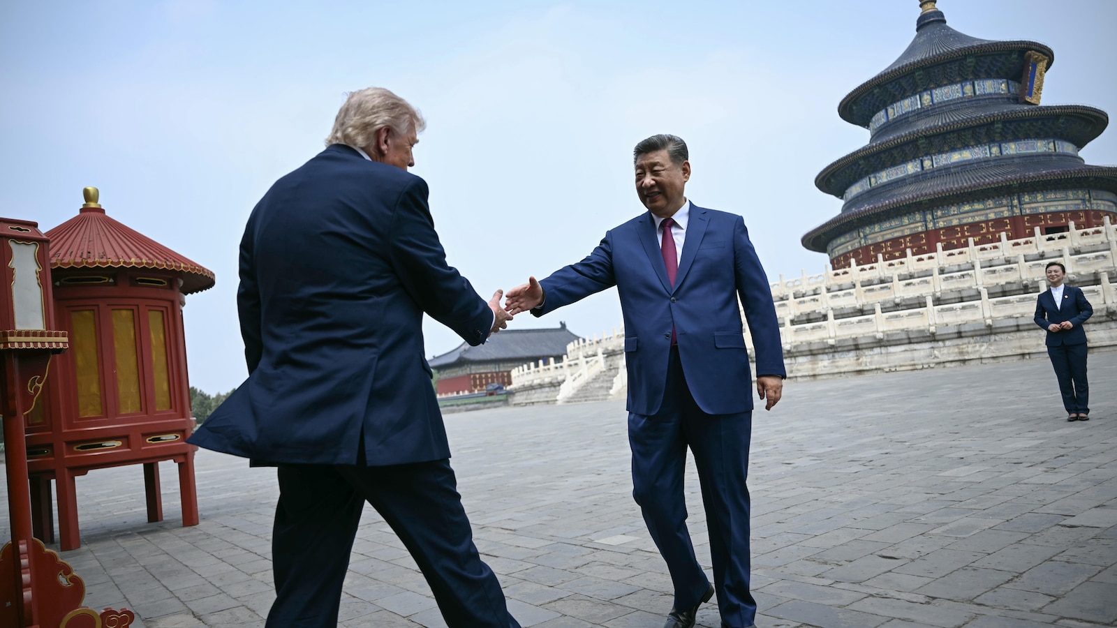  Trump offers platitudes while Xi warns of possible confrontation during China summit