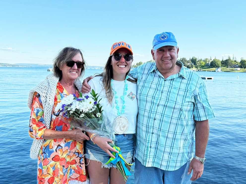 Marathon swimmer speaks with David Muir about mission to protect