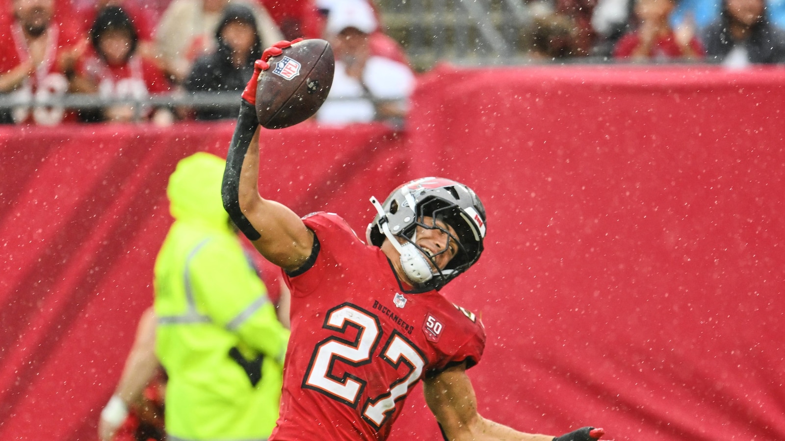 Van de 0-26 “Yuccaneers” tot de tweevoudig kampioenen: de Buccaneers vieren 50 jaar met nieuwe docuseries Van de 0-26 “Yuccaneers” tot de tweevoudig kampioenen: de Buccaneers vieren 50 jaar met nieuwe docuseries