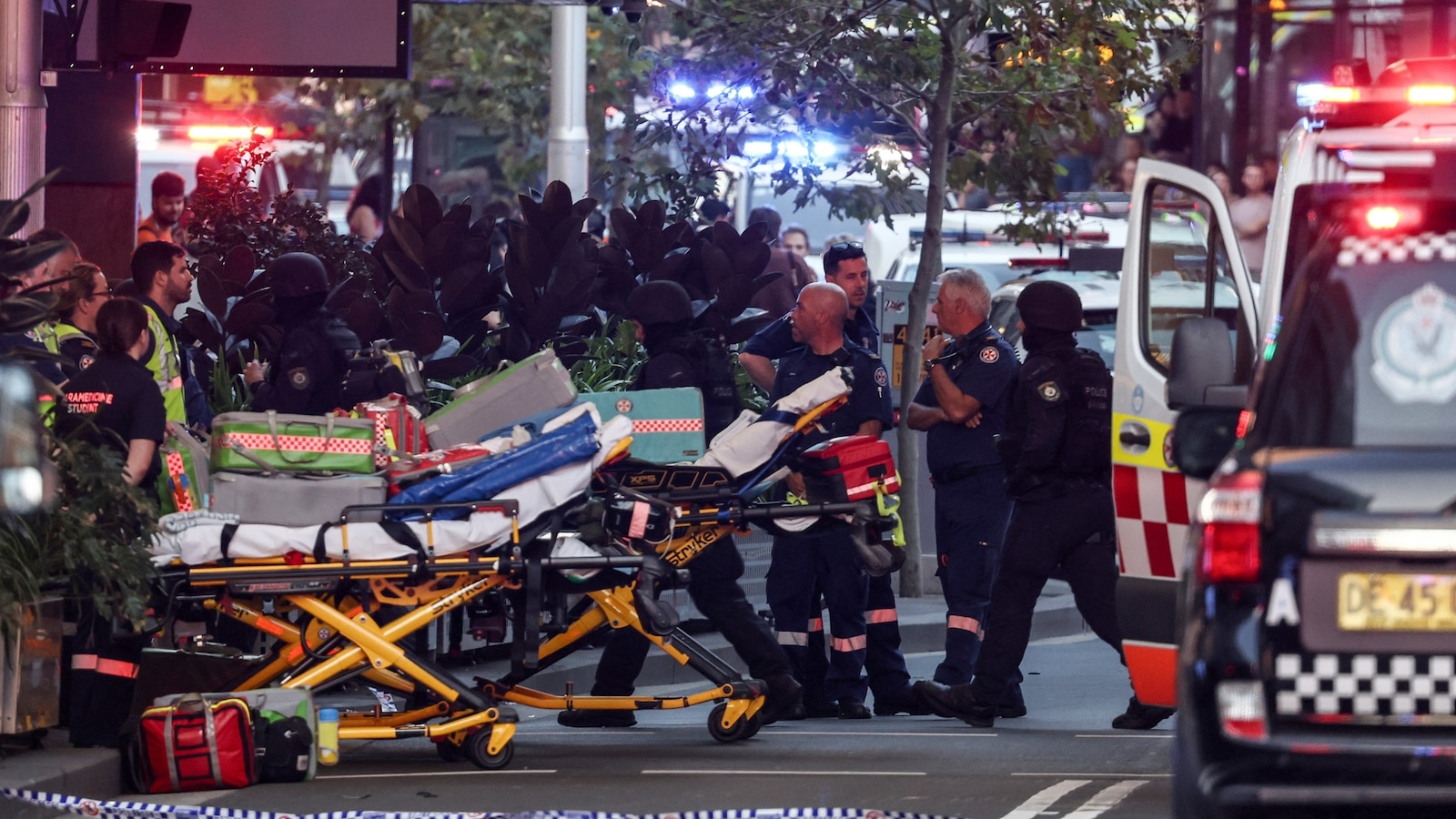 Sydney stabbing: 6 dead, suspect killed in attack at major shopping mall